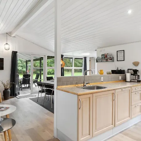 Holiday home Lovely In With Kitchen *