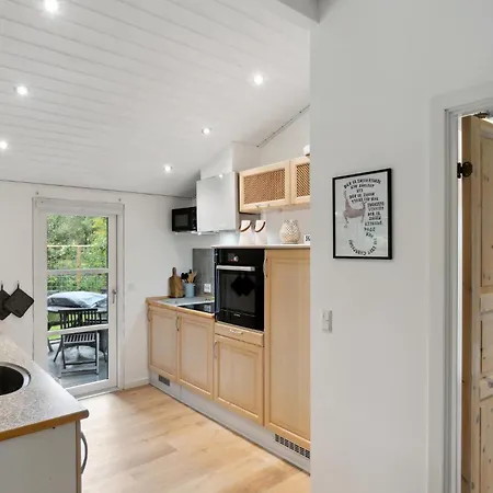 Lovely In With Kitchen Strandby