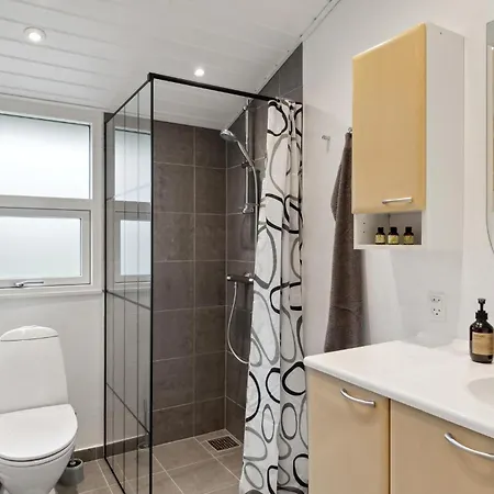 Lovely In With Kitchen Strandby